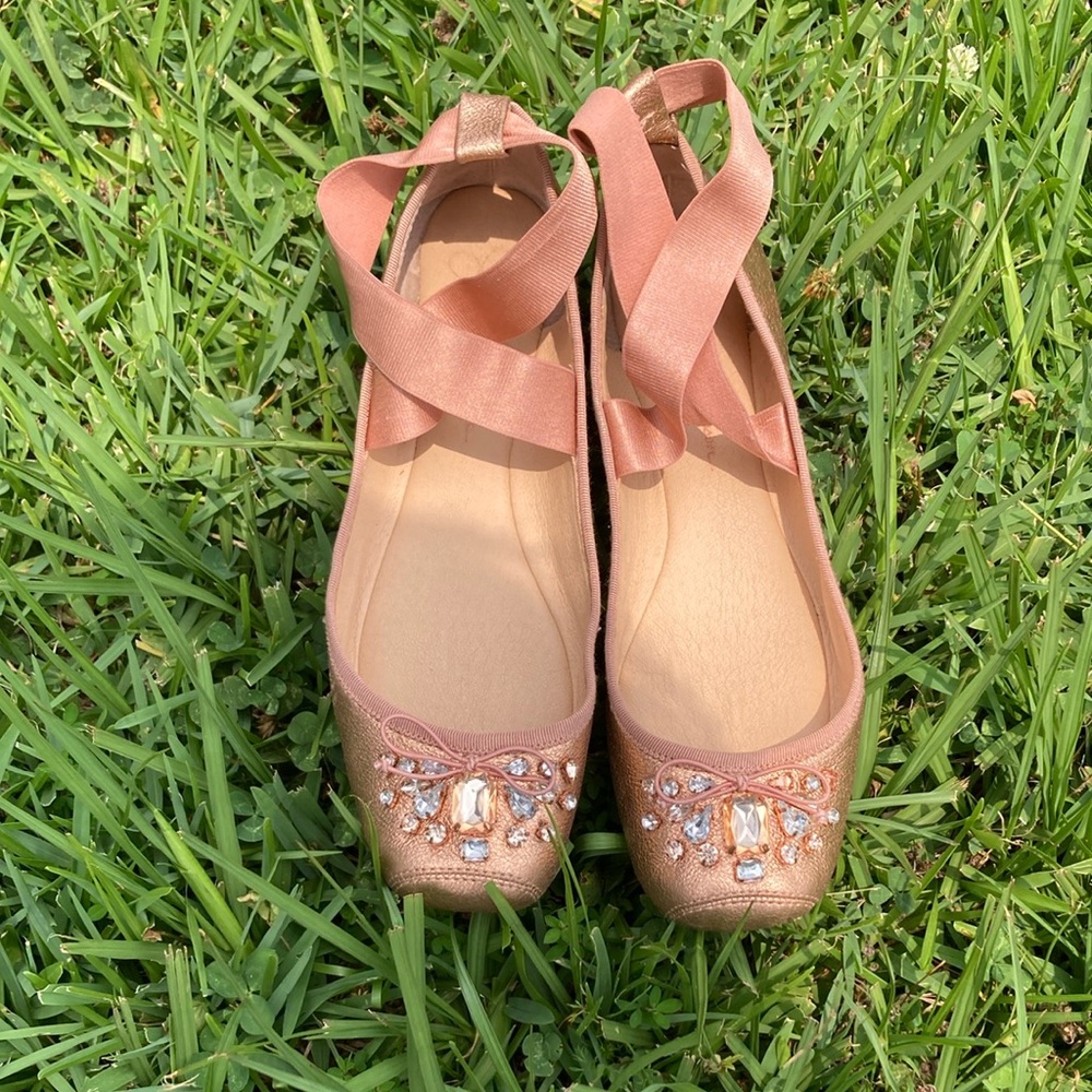 Beautiful Jessica Simpson ballerina ankle strap flats with faux stones. - Picture 11 of 14